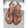 Sandalias Planas Julieta Dorado - Elegancia y Comodidad | Solo Cuero